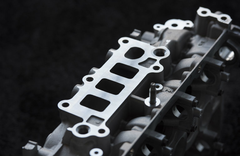 Close-up-of-2018-Mazda-CX-9s-engine-components