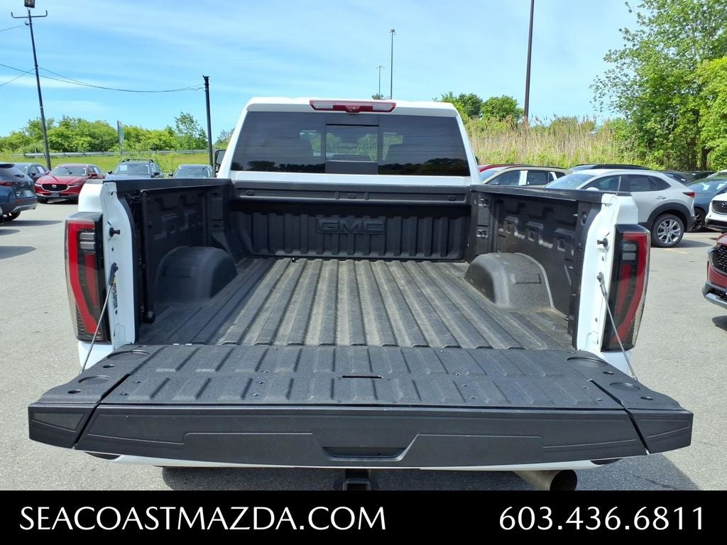 2025 GMC Sierra 2500HD AT4